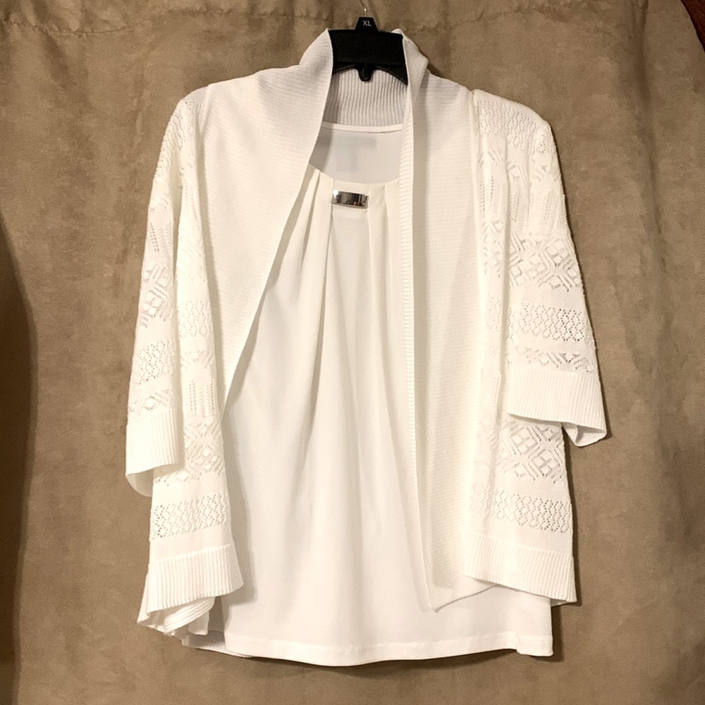 shirt has only been worn 1 time it is a 89th Madison (Size) XL (Color) white.